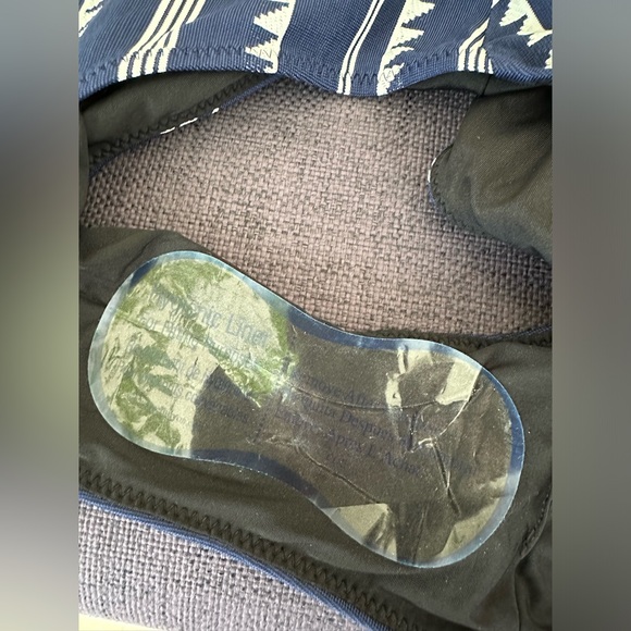 LemLem - Elene Classic One Piece - Navy / White Vertical Stripe - Small - Picture 14 of 14